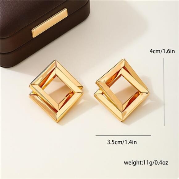 18K Gold-Plated Geometric Stud Earrings - Picture 5 of 5
